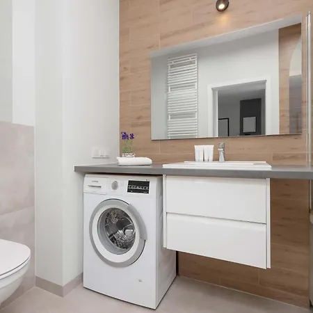 Apartament Functional With Air Conditioning Parking & Balcony By Renters *