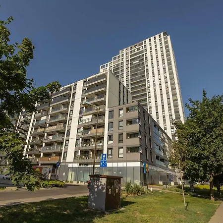 Apartament Functional With Air Conditioning Parking & Balcony By Renters Warszawa